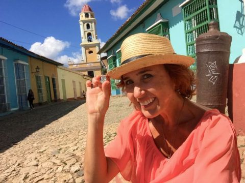 Heidi_Siefkas_in_Triniada_Cuba_with_pee_pee_coin