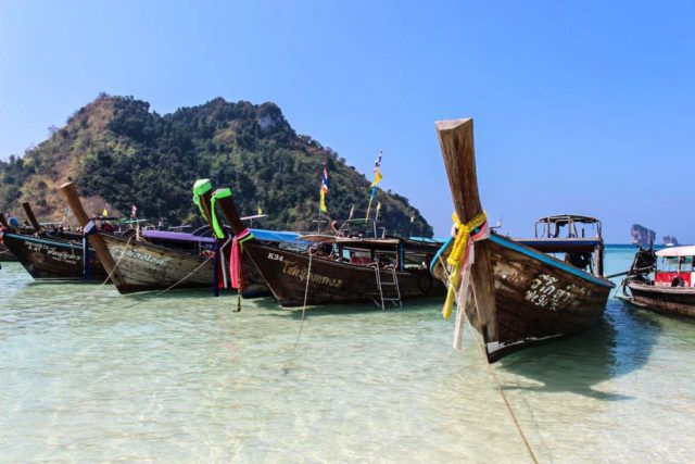 Krabi_Thailand_Beach_and_Boats