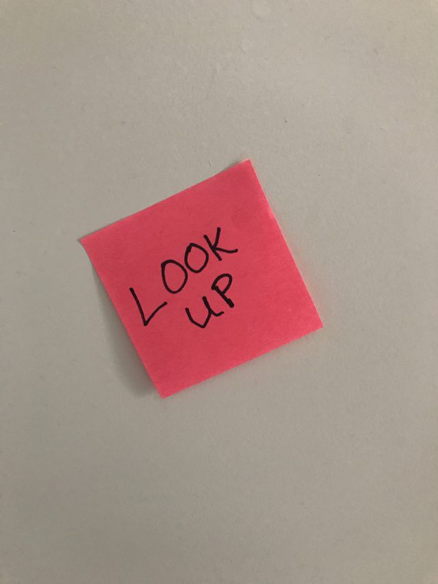 Look_Up_Post-It