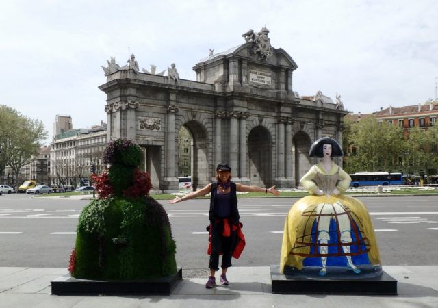 Heidi_Siefkas_and_Las_Meninas_Street_art_Madrid_Spain
