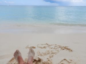 Look_Up_with_Feet_on_Seven_Mile_Beach_Grand_Cayman