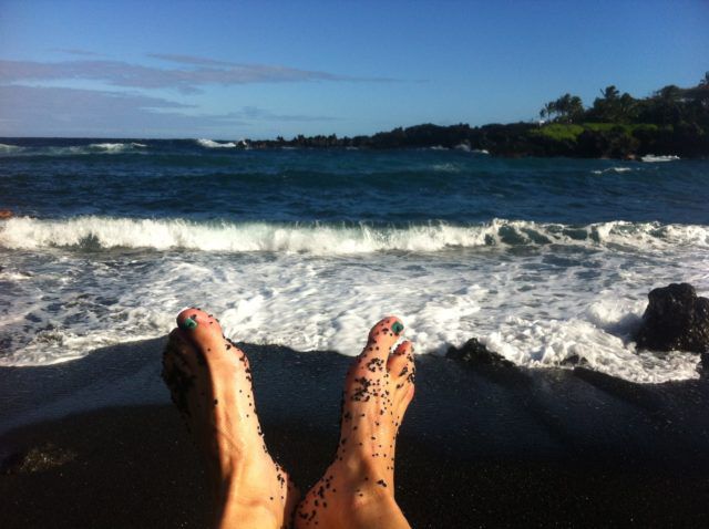 Black_Sand_Beach_Maui