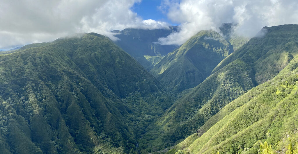 Waihee_Ridge_Trail_Maui_Hawaii
