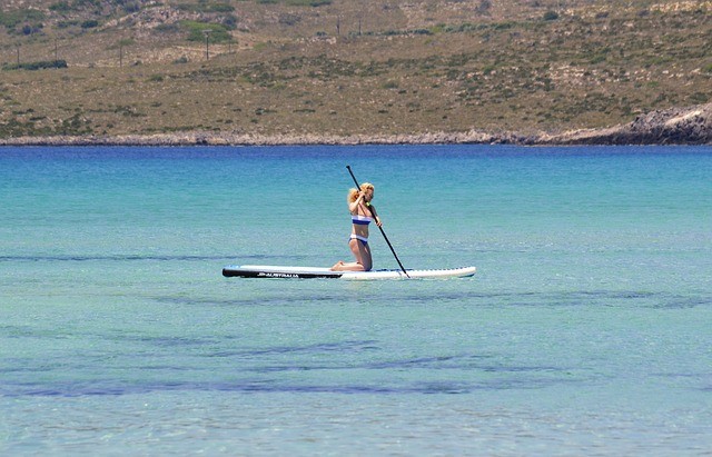 stand-up-paddle-board-2083303_640
