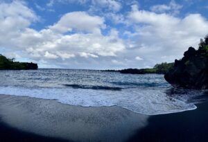 Road_to_Hana_Black_Sand_Beach_Wainapanap_State_Park_Maui