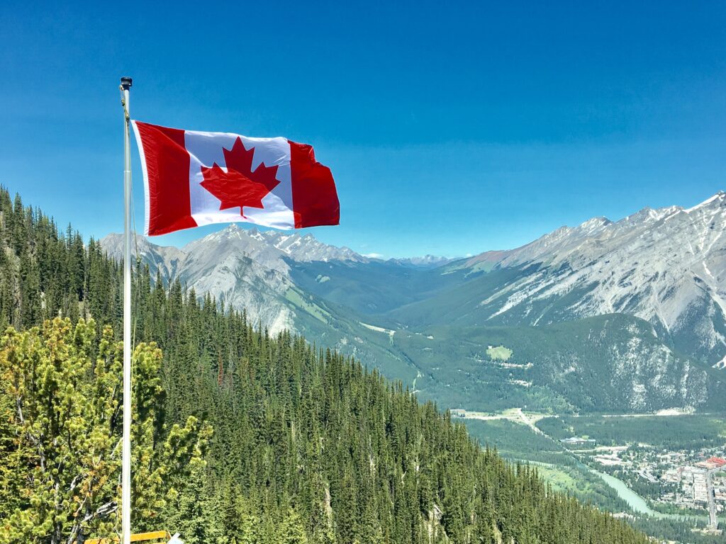 Canadian_Flag_Landscape