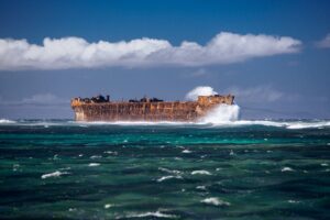 shipwreck-beach-lanai-hawaii
