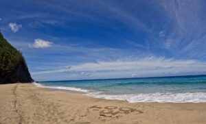 Look_Up_Mantra_Hanakapiai_Beach_Kauai_Hawaii